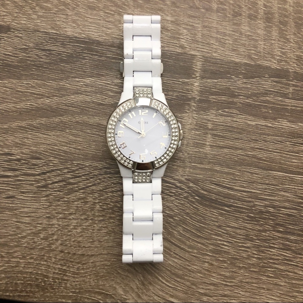 Guess White Watch 🌟